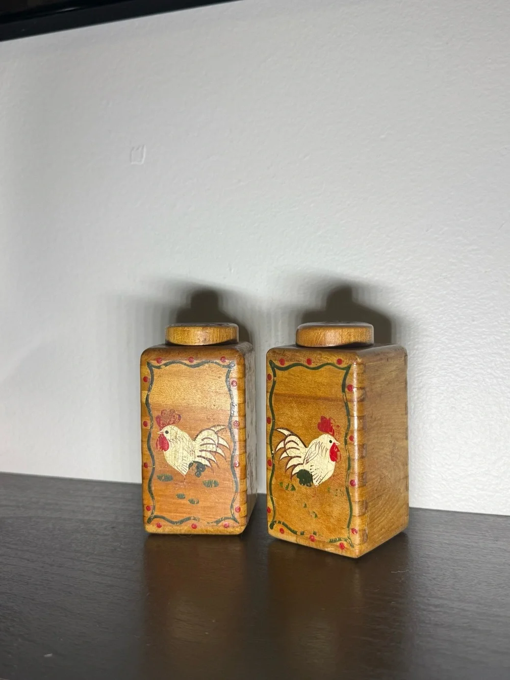 Vintage 1950s Wooden Hand Painted Rooster Salt & Pepper Shakers Woodpecker Wood